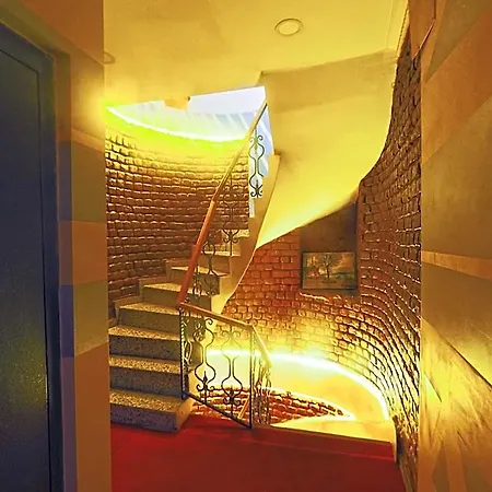 Aparthotel Renova Old 3*