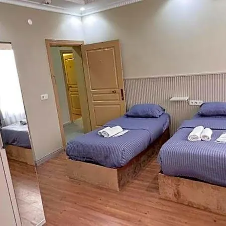 Renova Old Apartmanhotel